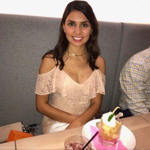 Meet your Posher, Niloofar